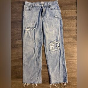 Pacsun Light Wash Distressed Straight-Leg Mom Jeans(90s straight) size 28